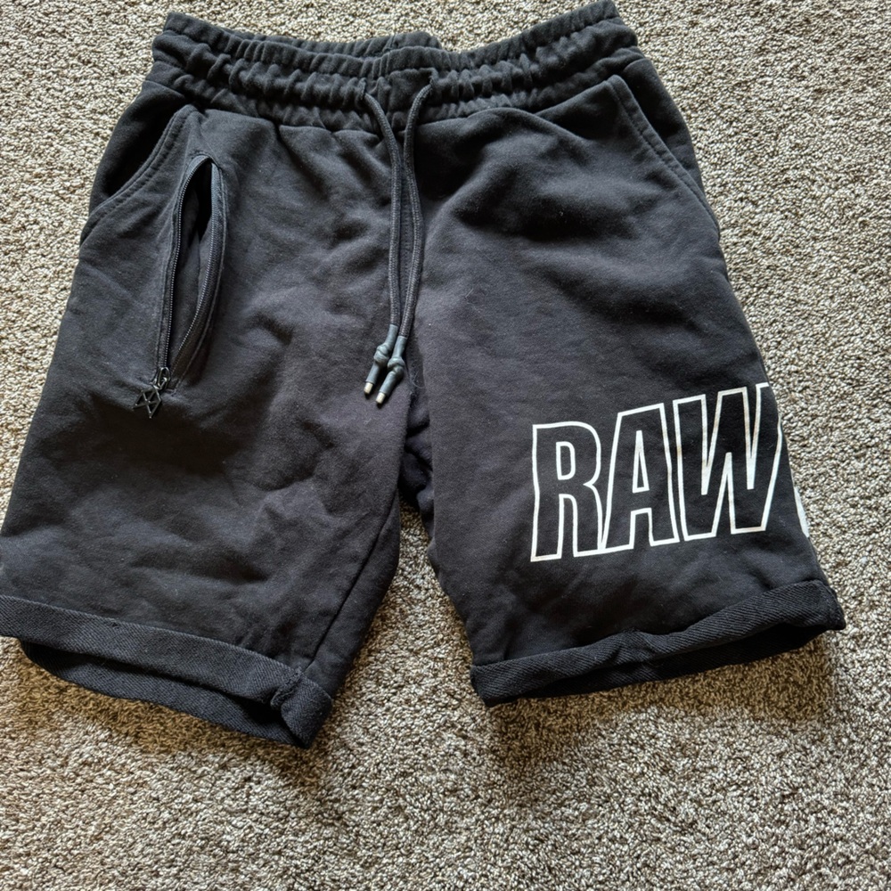 Men’s size medium RawGear black shorts